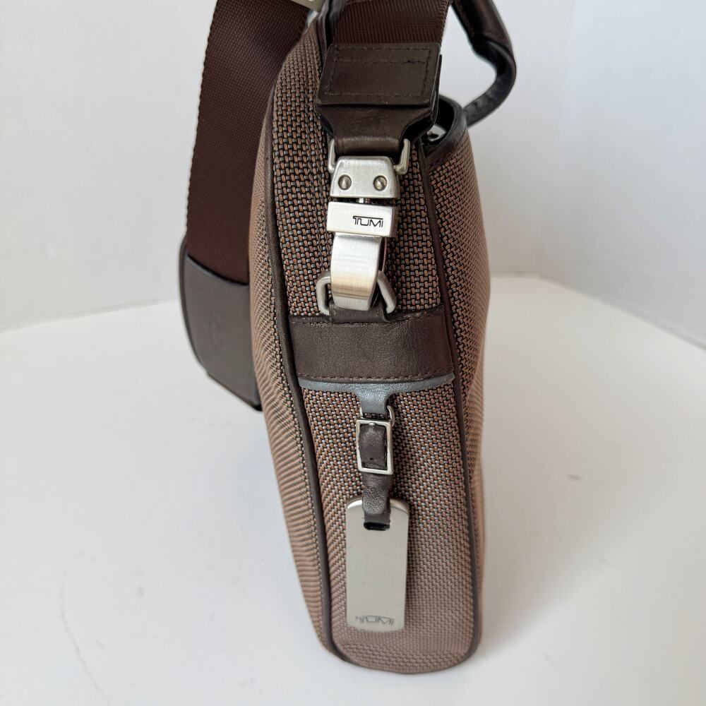Tumi Brown Ballistic Nylon Leather Trim Laptop Briefcase Messenger Bag - Picture 6 of 14